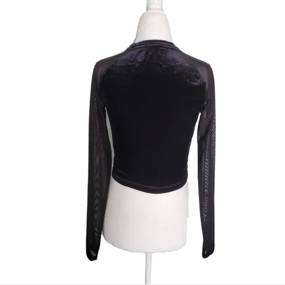 Puma Active Training Explosive Velvet Crop Top - Picture 2 of 3